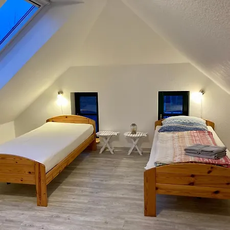 Leevtied 4 דירה וגנרוגה